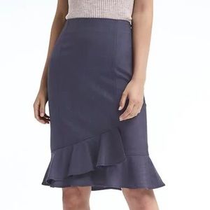 Banana Republic Wool Ruffle Pencil Skirt 0 NWOT